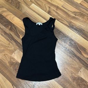 Heart loom Neckline Top